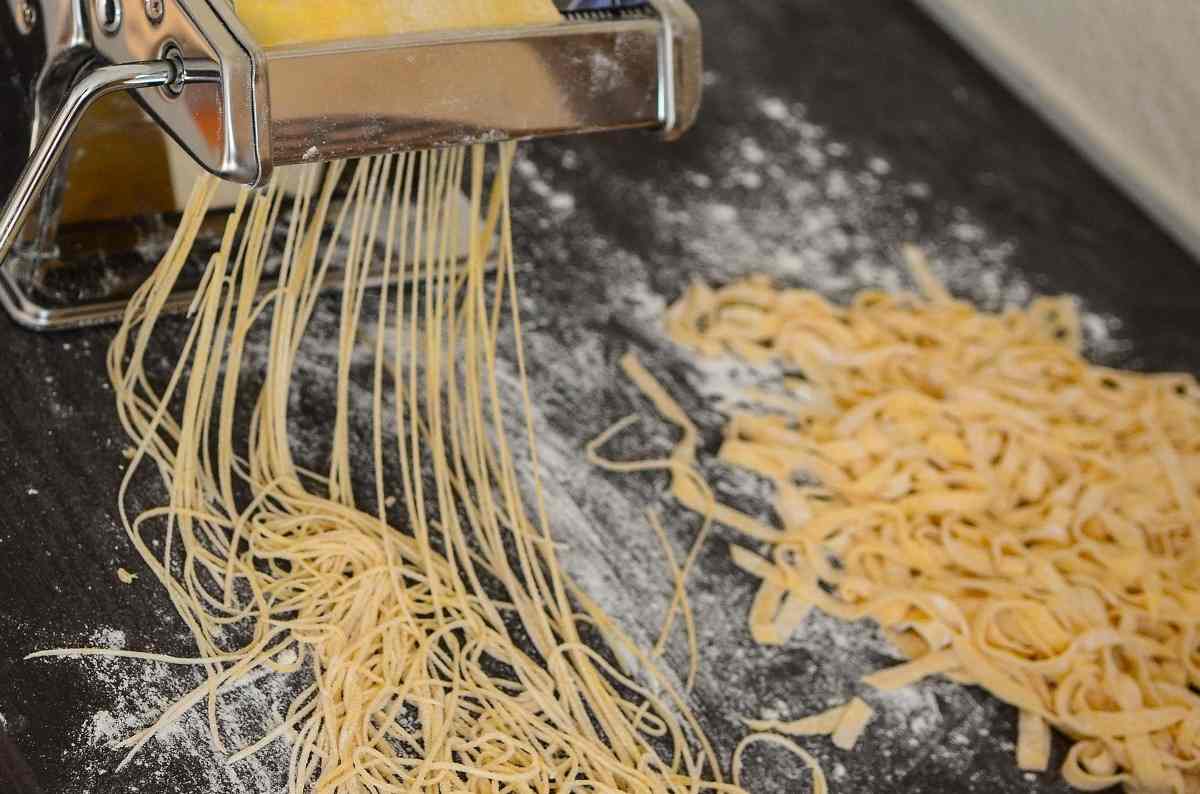 How to Set up a Noodles manufacturing business.