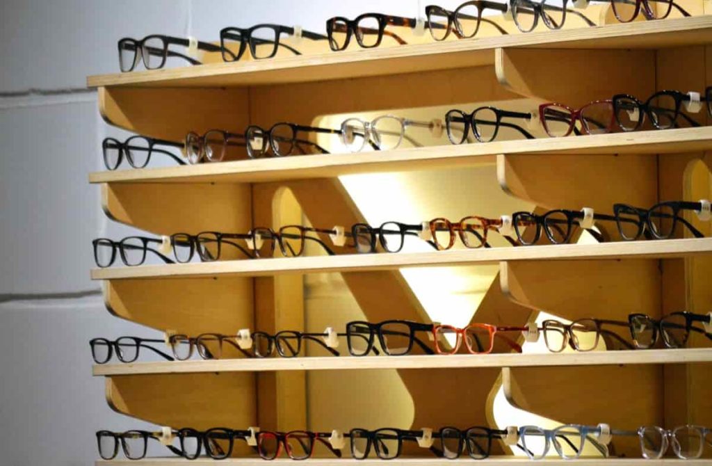 Eyeglass manufacturer