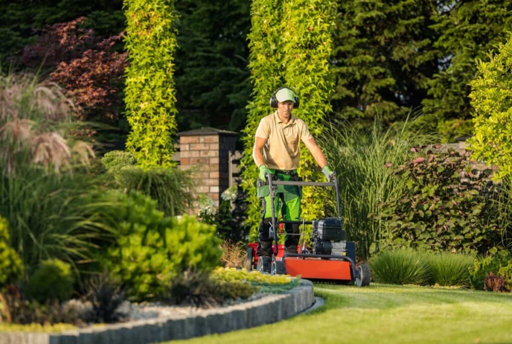 How to start a landscaping or lawn care business in Arkansas