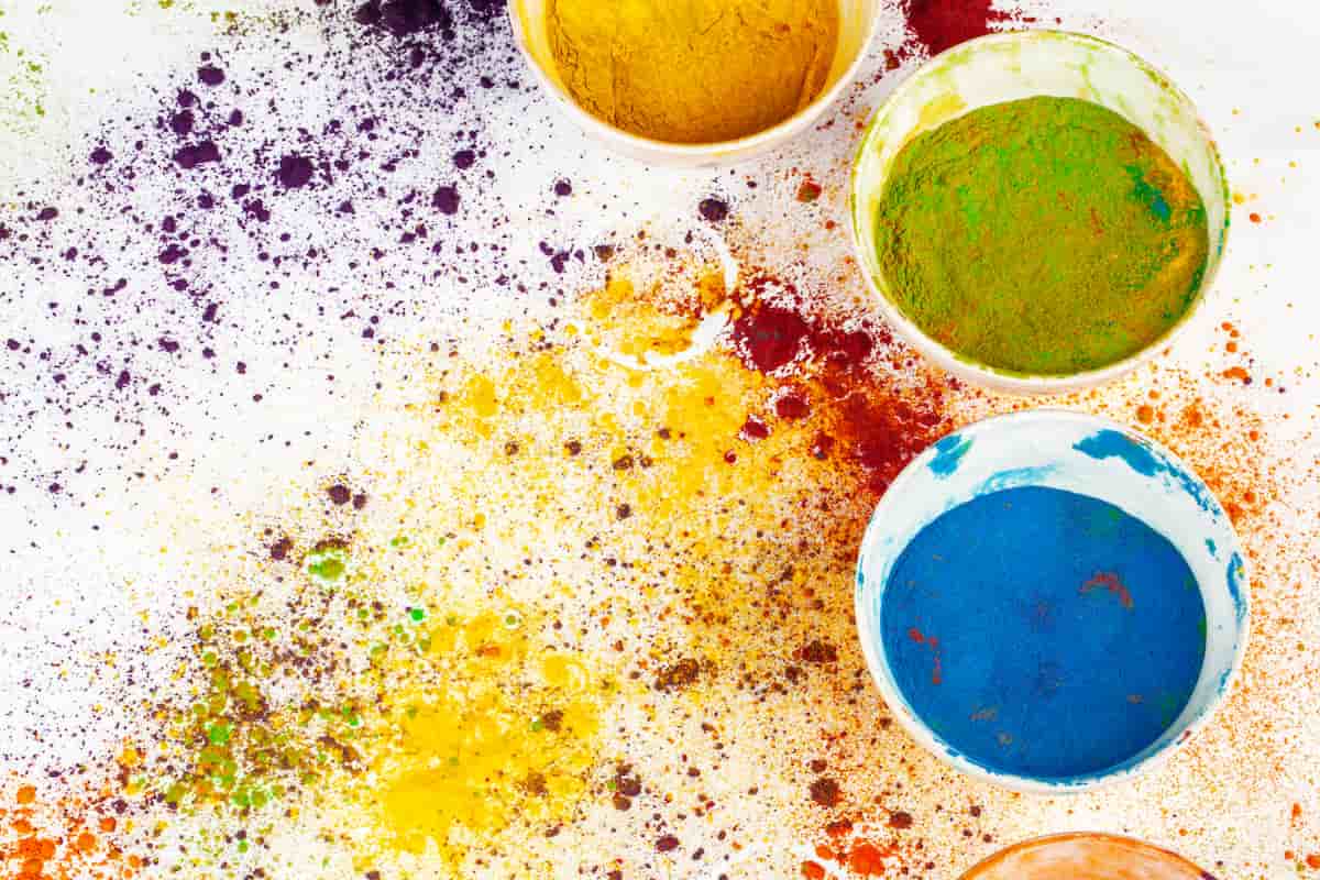 How to Make Money from Herbal Holi Colors Preparation