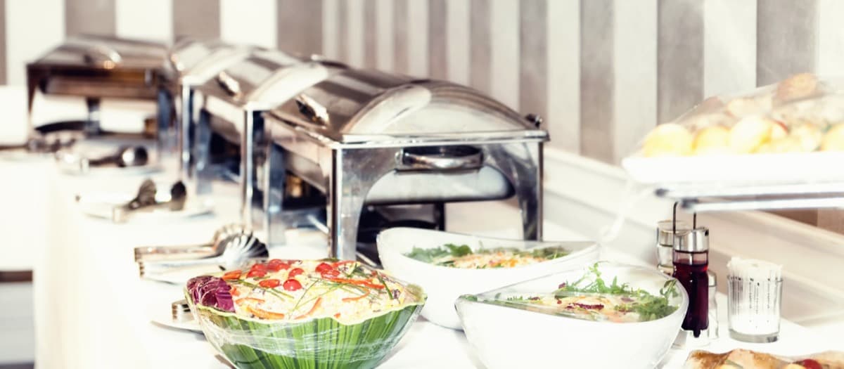 Small Business / Low-Investment Ideas in Dubai: Home-Based Catering Services