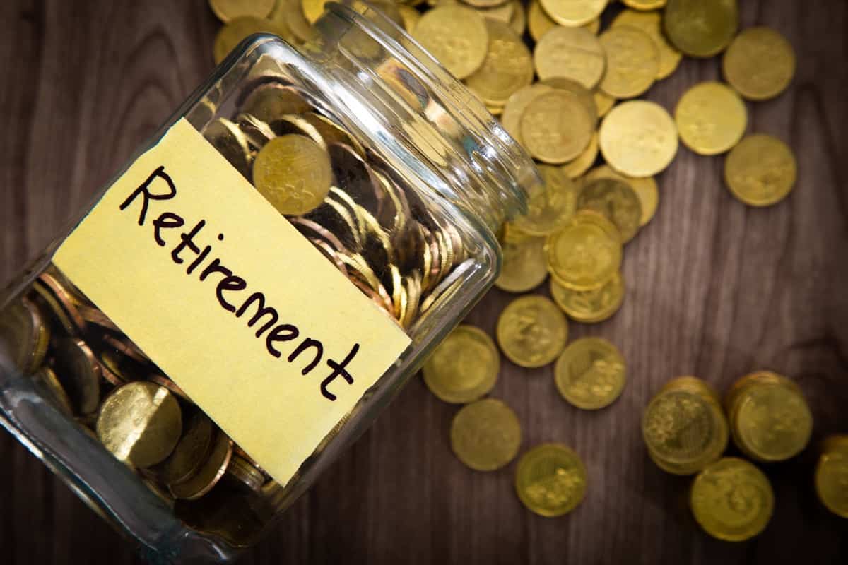Pros and Cons of Using a Roth IRA for Retirement Savings