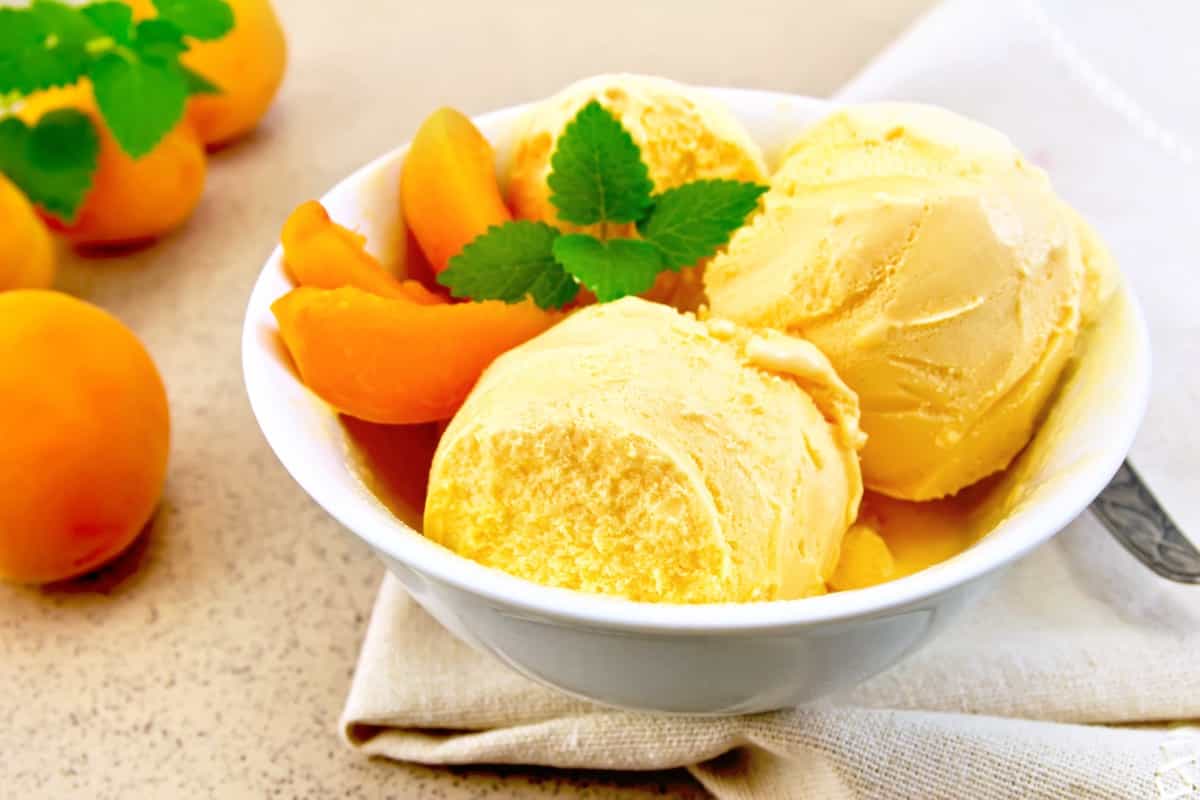 Apricot Ice cream